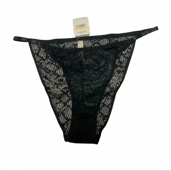 Tameeka Black Lace High Waisted Undies - Picture 4 of 5